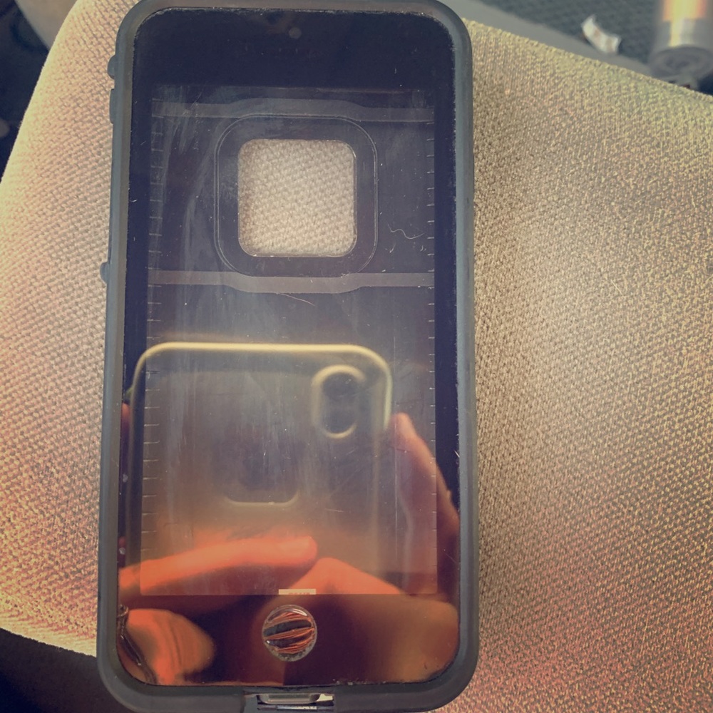 iPhone 6s life proof case